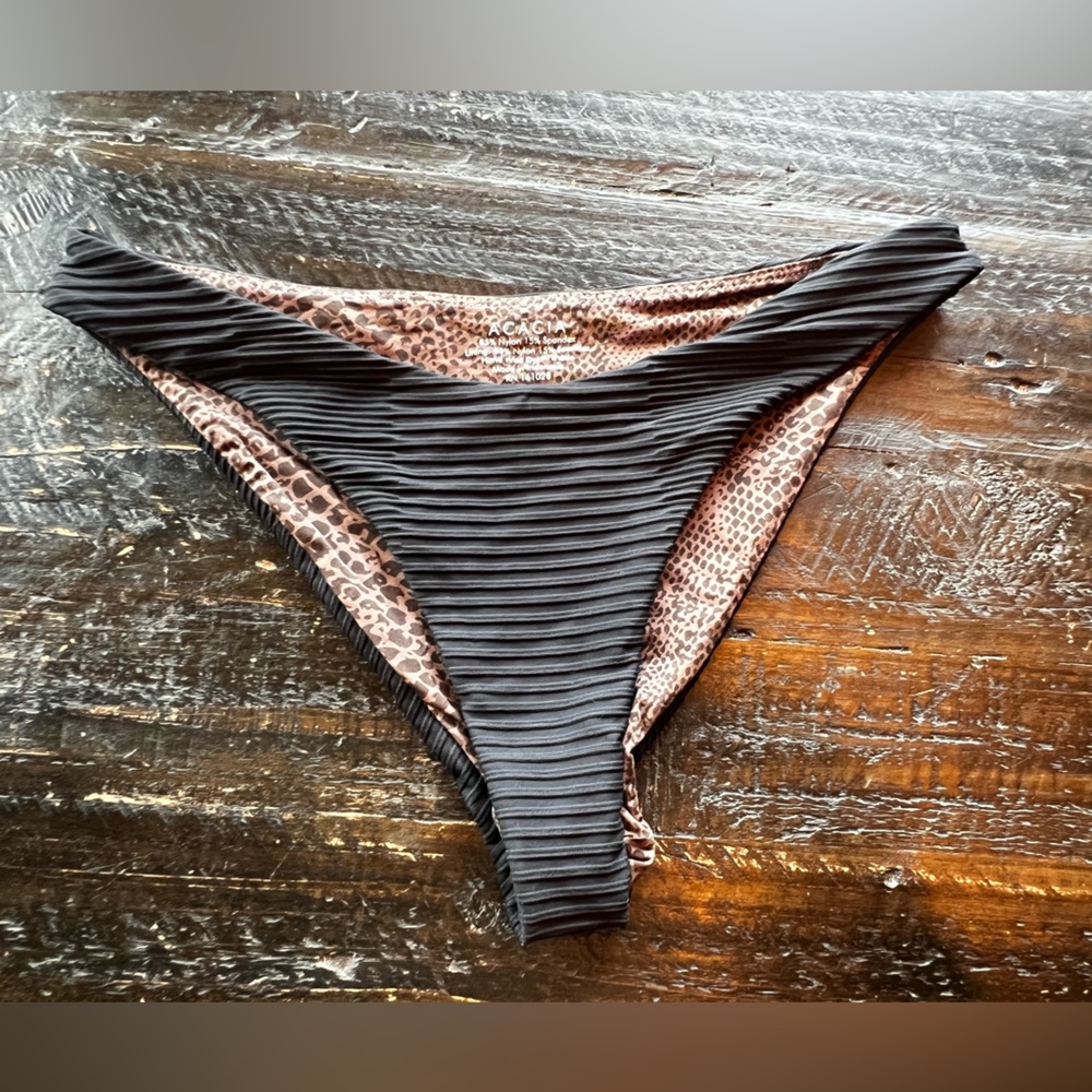 Acacia swim, Zuma bottom dual ribbed, black size medium